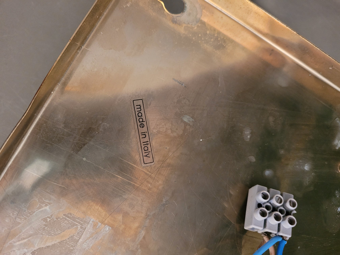 Plafonnier italien en verre bicolore et plaqué or - ref 667