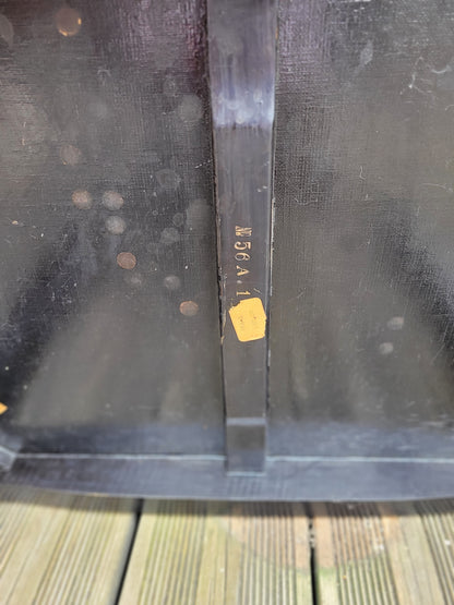 Table japonaise en bois laqué gravé- Ref 621