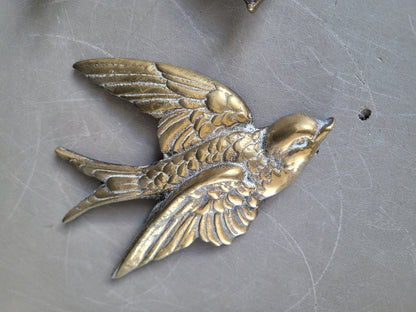 Envolée d'hirondelles anciennes en laiton massif - Ref 850