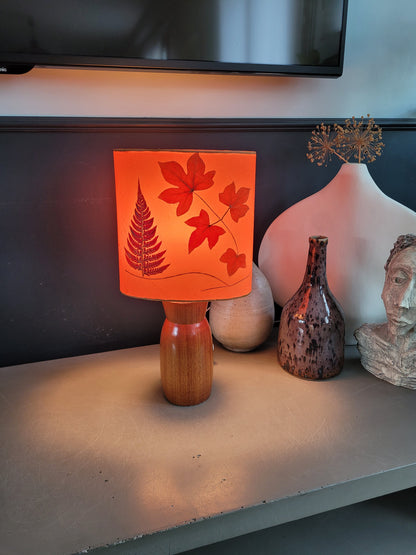 Lampe à poser pied bois - abat-jour fleurs séchées- Ref 1004