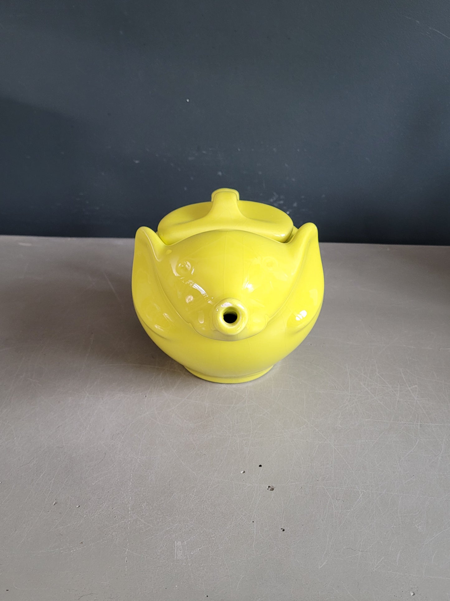 Théière Eléphant vintage en porcelaine- Ref 753