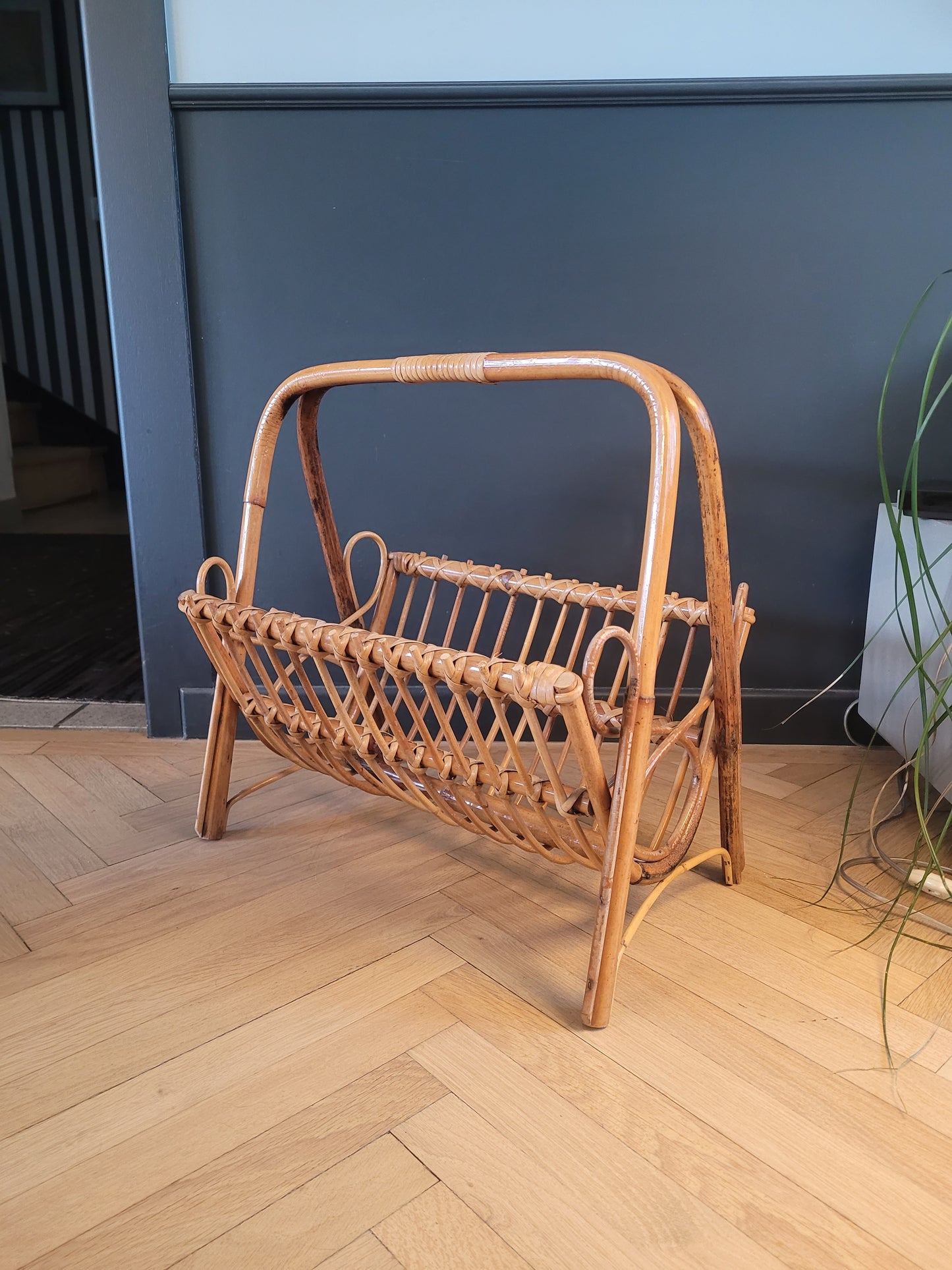 Porte-revues vintage en rotin et bambou - 981