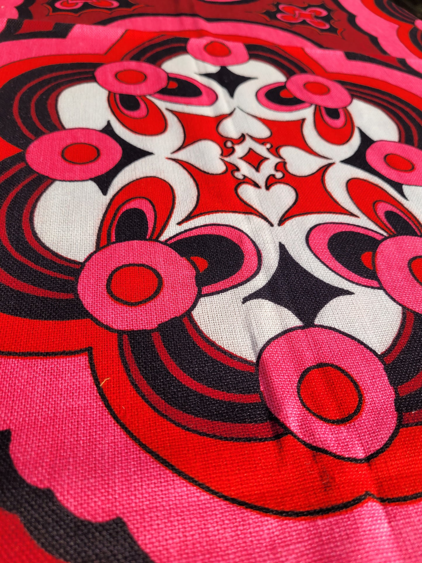 Nappe 137x130cm en tissu imprimé vintage - Ref 664