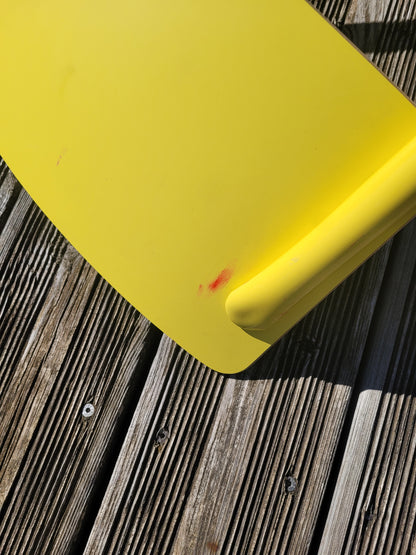 Paire de chaises jaunes en contre-plaqué- Ref 600