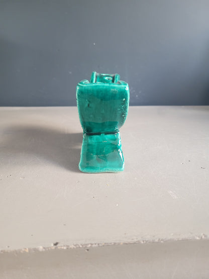 Pique-fleurs papillon en céramique émaillée verte - Ref 683