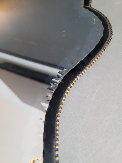 Miroir biseauté et ciselé ancien - Ref 806