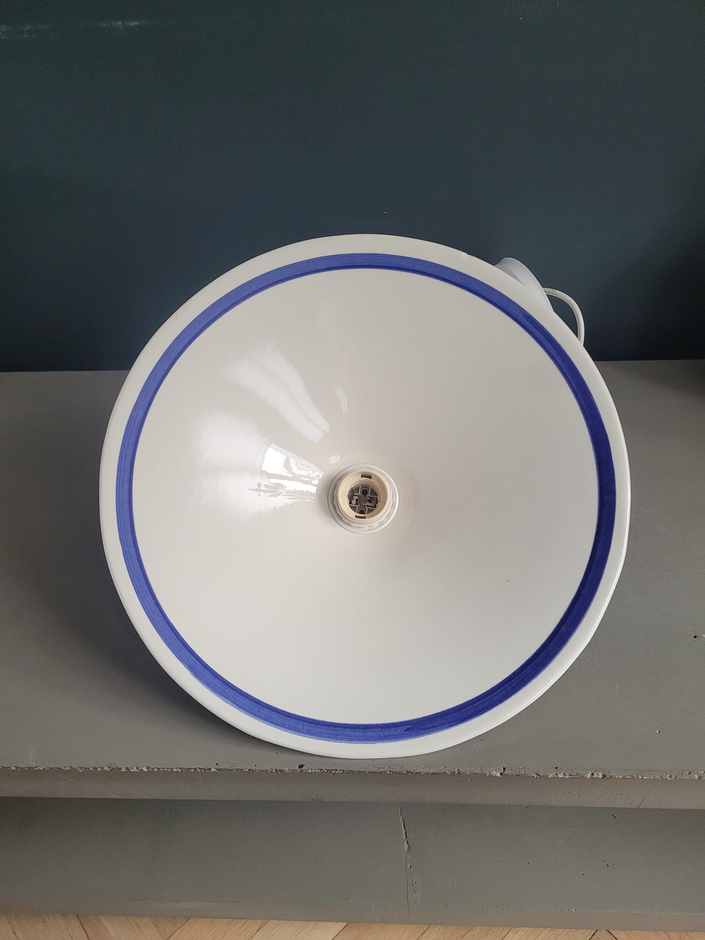 Suspension en céramique motif rayé bleu et blanc - Ref 970