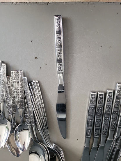 Set de couverts en Inox - Vista Stainless USA - Motifs roses - Ref 1009