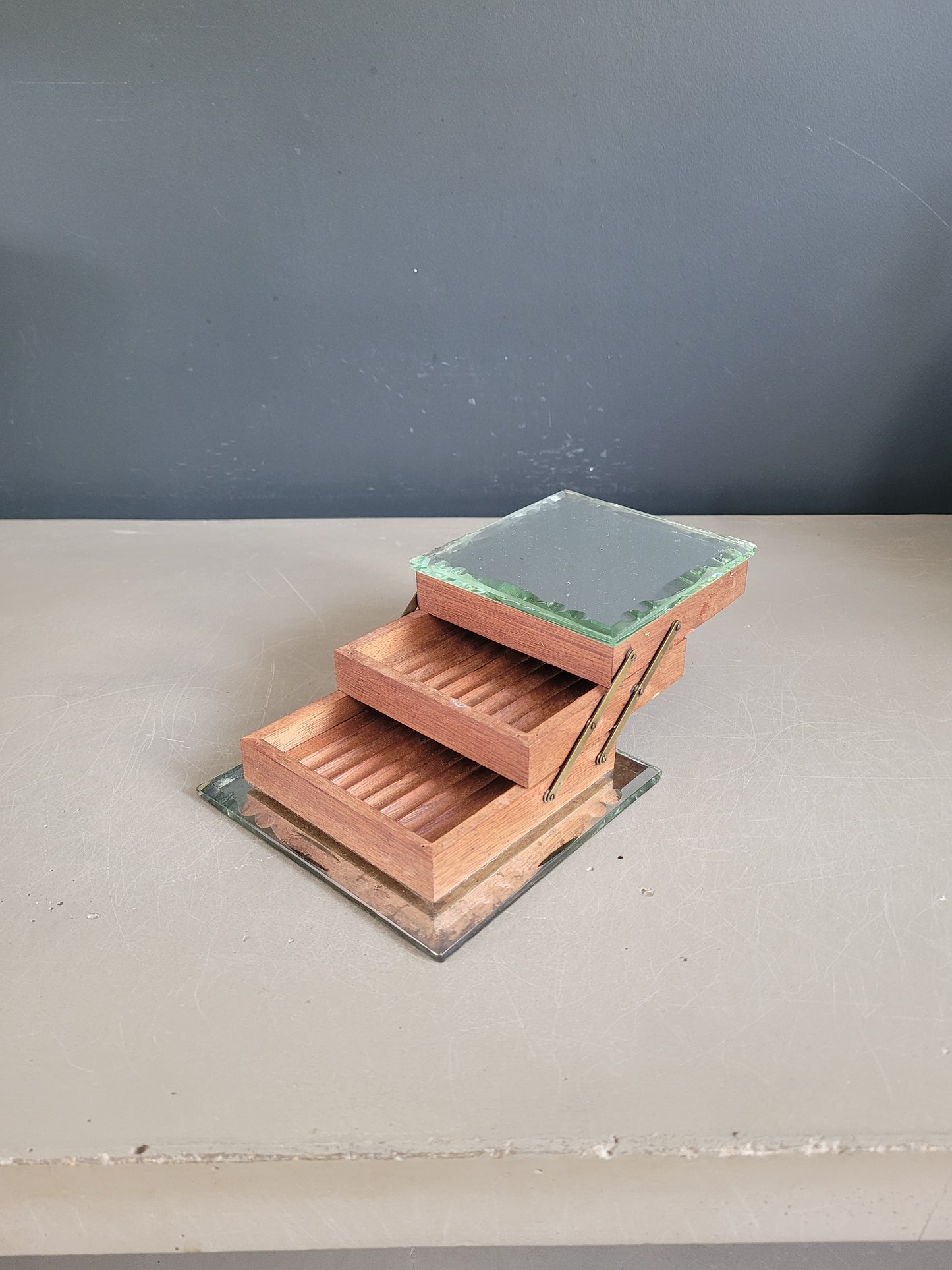 Boîte à cigarettes vintage en bois et miroirs- Ref 638