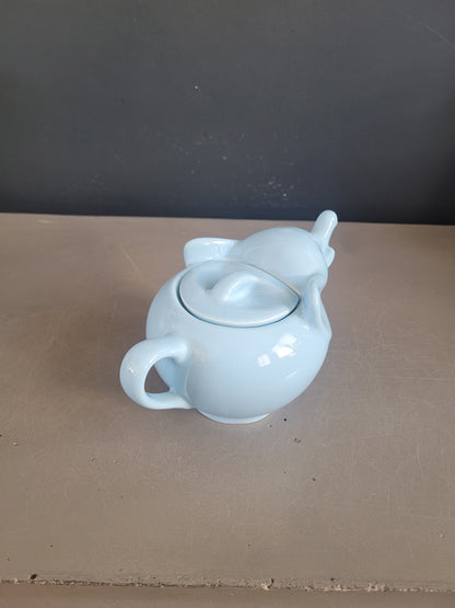 Théière Eléphant vintage en porcelaine bleu ciel - Ref 659