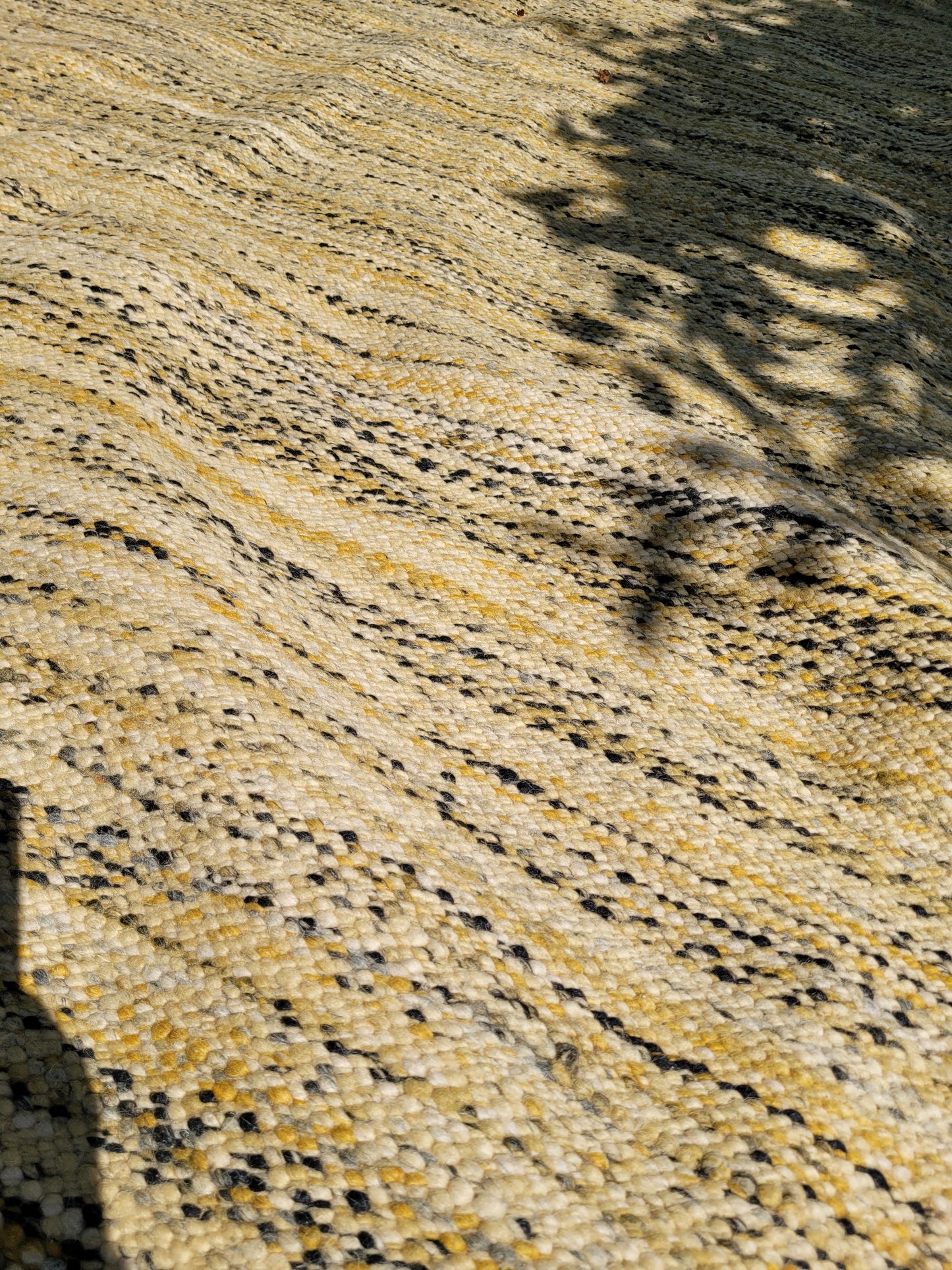 Tapis en laine tissé vintage - Ref 1048