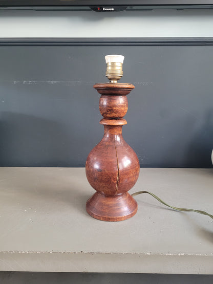 Pied de lampe en bois tourné - Ref 1028