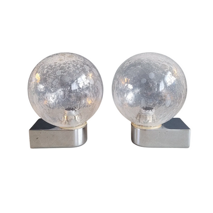 Paire d'appliques vintage en métal chromé et globes en verre bullé - Ref 893