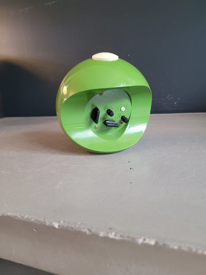 Réveil mécanique space-age en plastique vert - Ref 782