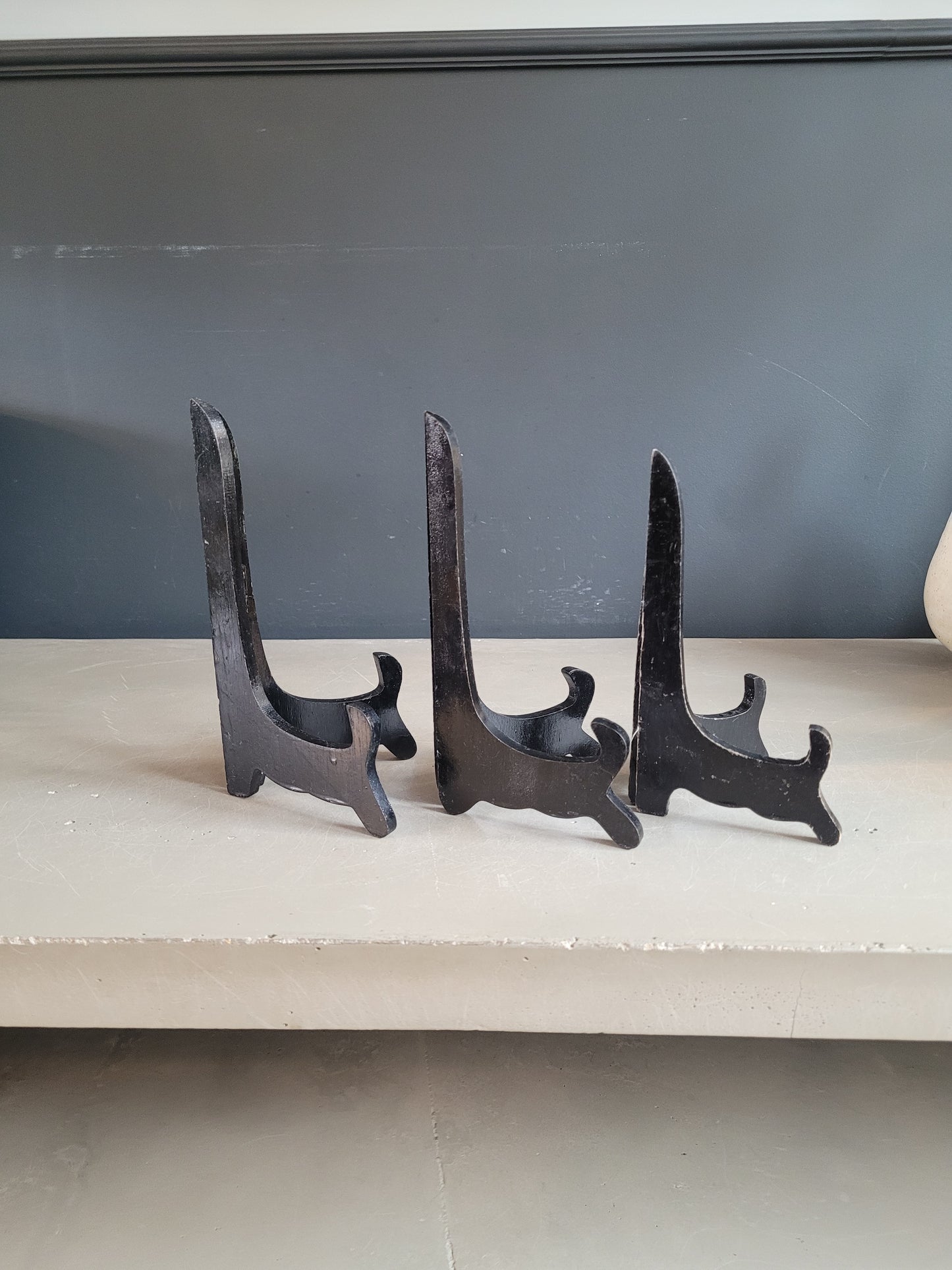 3 supports pour assiettes décoratives- Ref 748