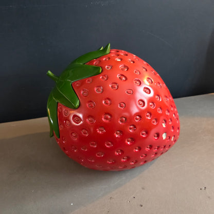 Fraise géante en résine - Ref 1409