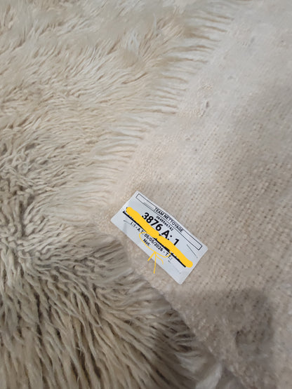 Tapis en laine à longs poils - 240x160cm - Ref 1005
