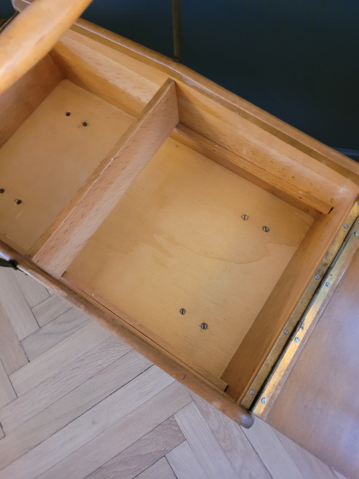 Travailleuse vintage bois pieds compas - Ref 746