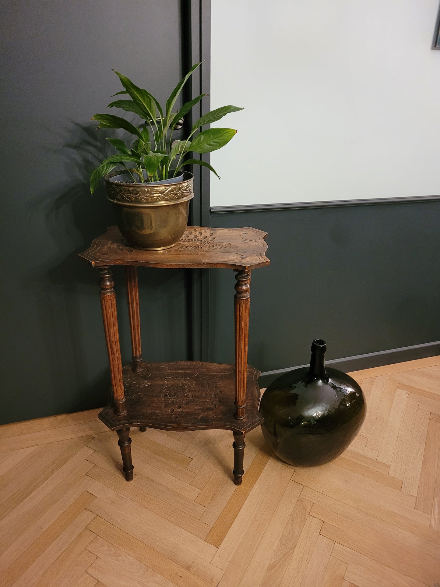 Sellette ancienne en bois gravé - Ref 698