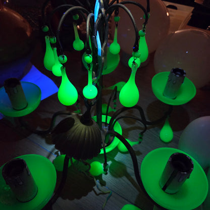Lustre italien 5 feux en verre opalin vert à l'uranium - ouraline - Ref 1424
