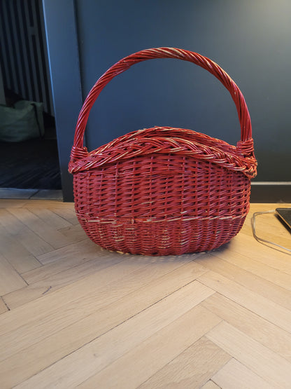 Panier en rotin peint en rouge - Ref 634