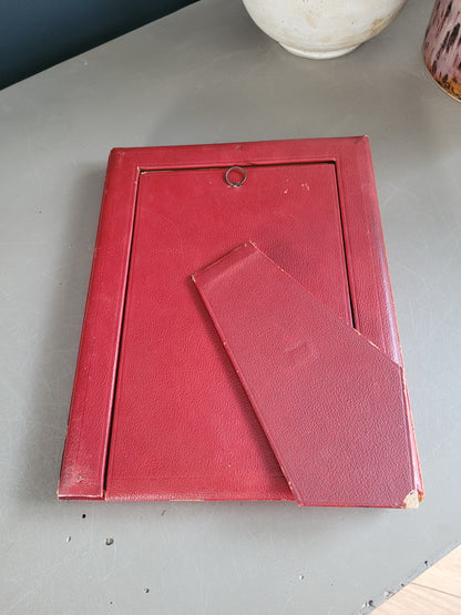 Cadre ancien à poser ou à suspendre en cuir rouge - Ref 793