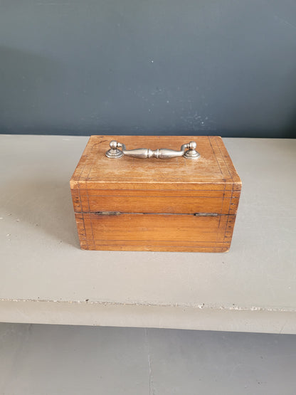 Boîte ancienne en bois - Ref 656