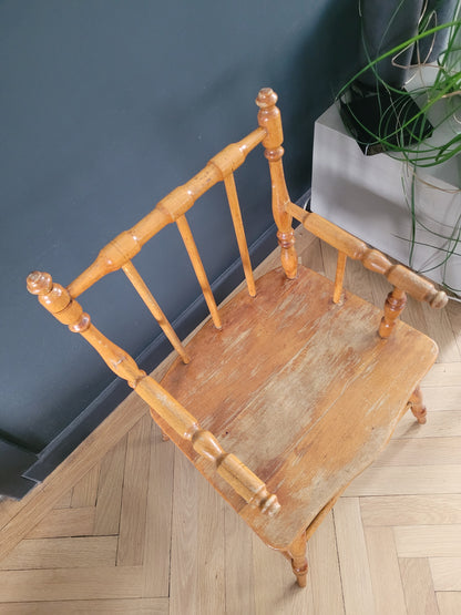 Chaise fauteuil enfant ancienne en bois - 1915 - Weber Geneve - Ref 993