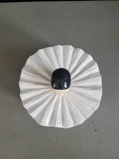 Bonbonnière Pierrot ancienne en porcelaine- Ref 606