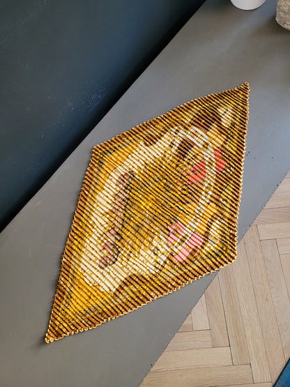 Carré plissé Hermès Gloria Soli par J. Metz - Ref 907