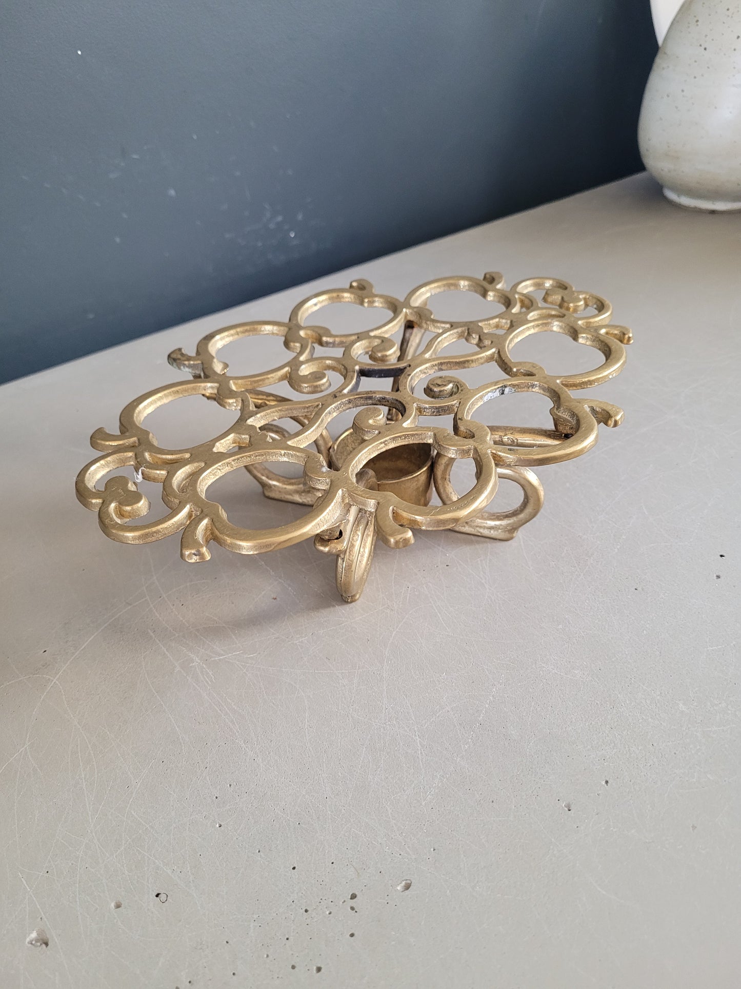 Dessous de plat chauffe-plat en laiton massif- Ref 653