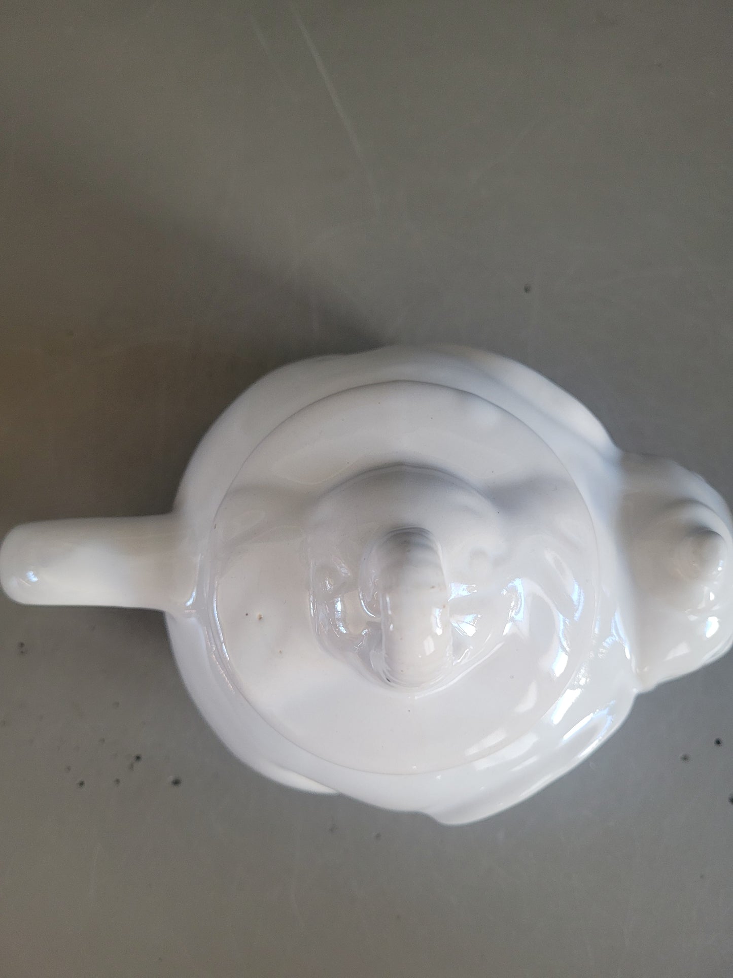 Théière éléphant en porcelaine blanche - Ref 661