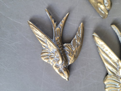 Envolée d'hirondelles anciennes en laiton massif - Ref 850