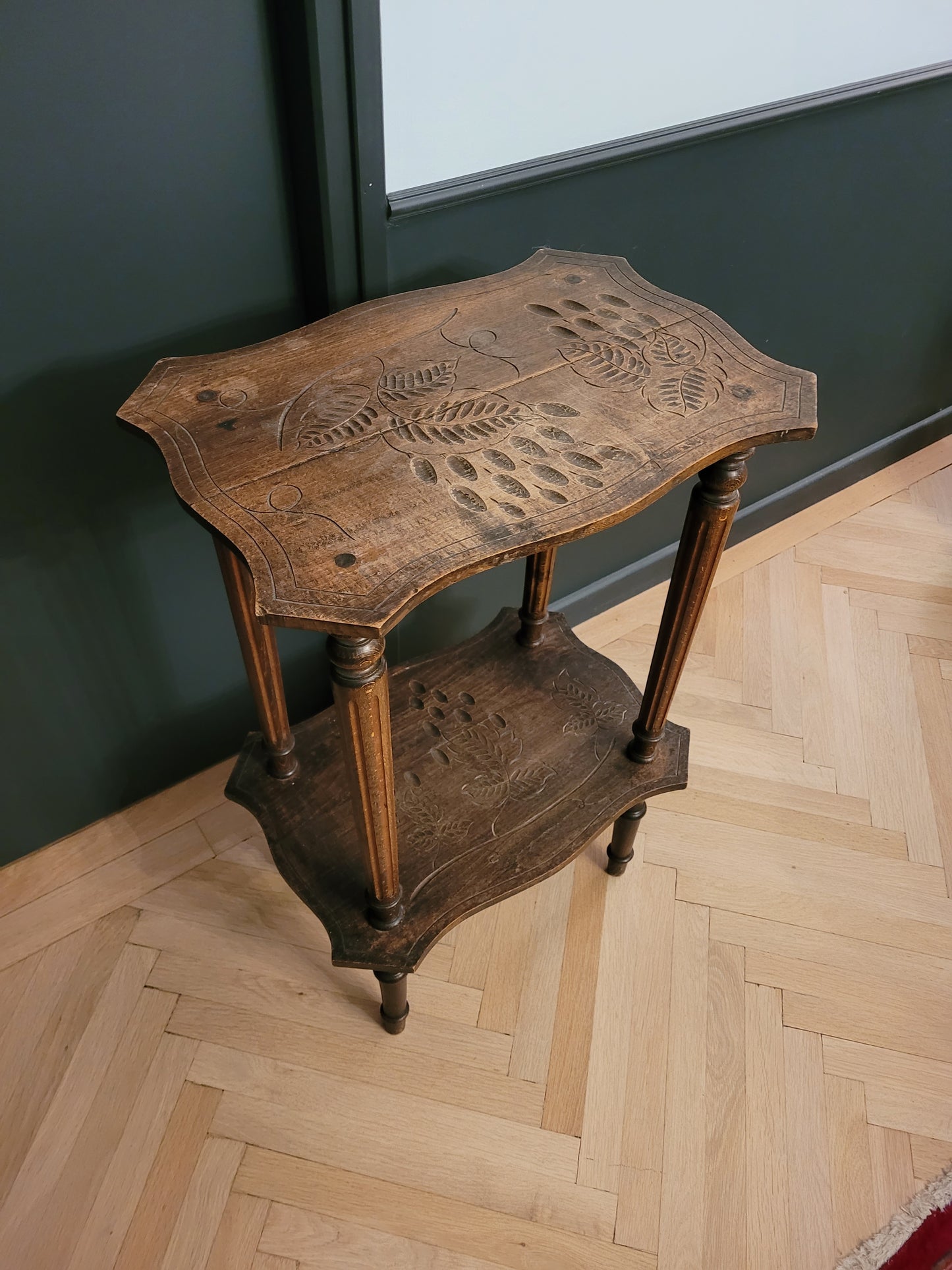 Sellette ancienne en bois gravé - Ref 698