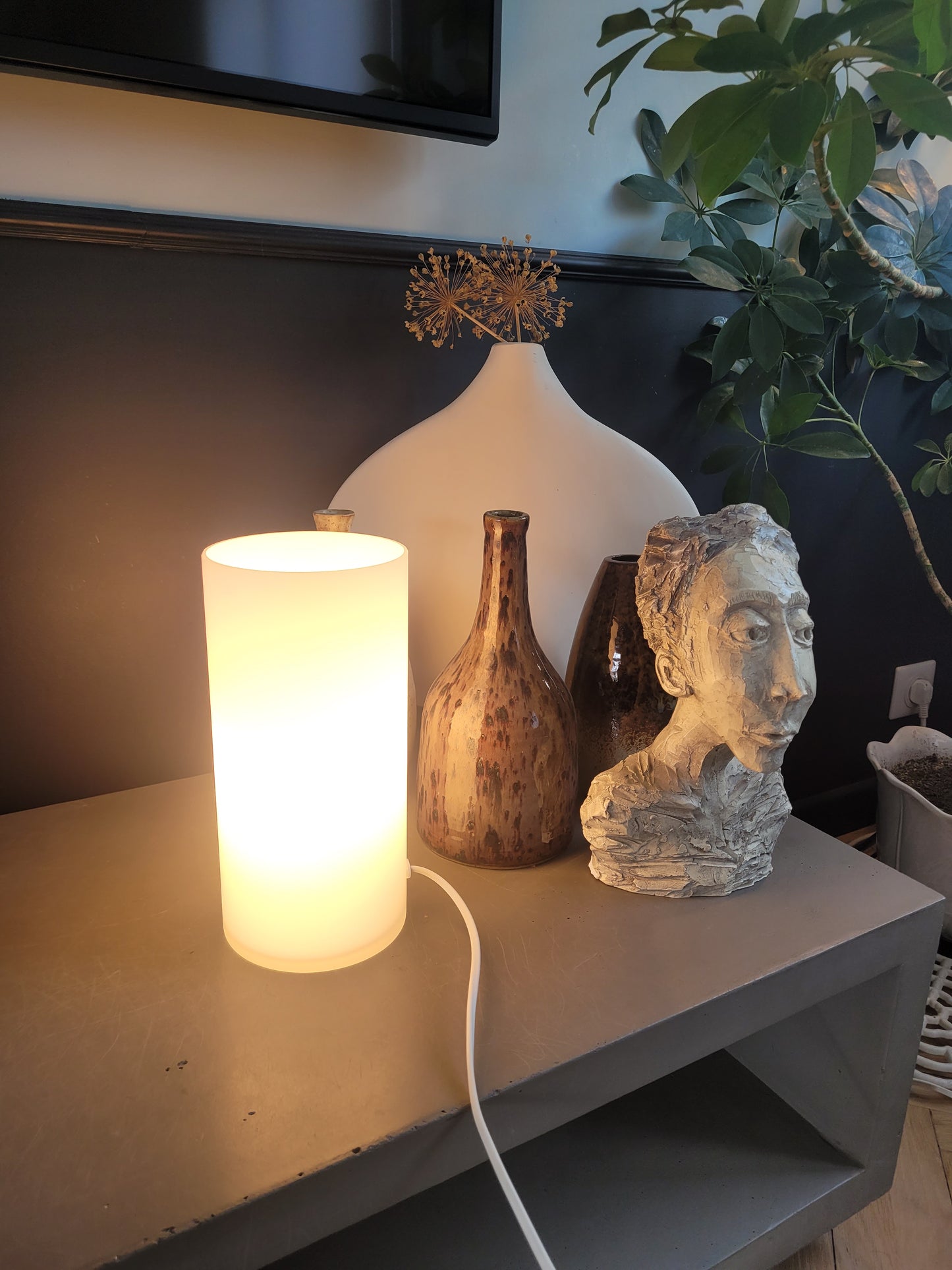 Lampe à poser contemporaine en verre dépoli blanc - Ref 750