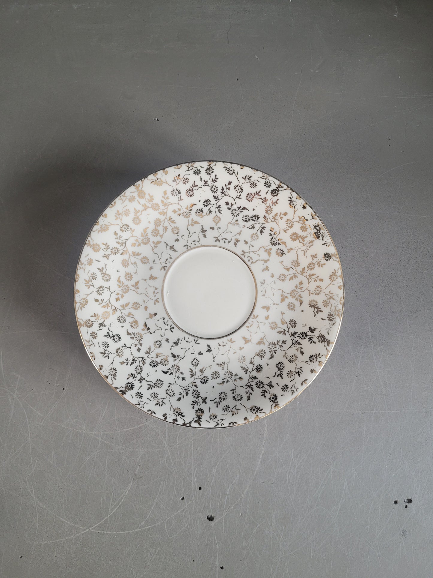 5 soucoupes Mayer Wiesau en porcelaine de Bavière motif doré - Ref 841