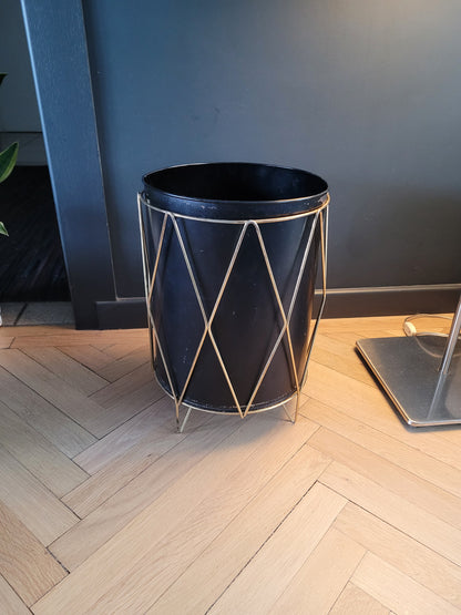 Corbeille à papier en tôle laquée et laiton - Ref 772