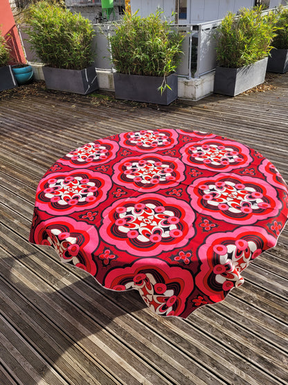 Nappe 137x130cm en tissu imprimé vintage - Ref 664