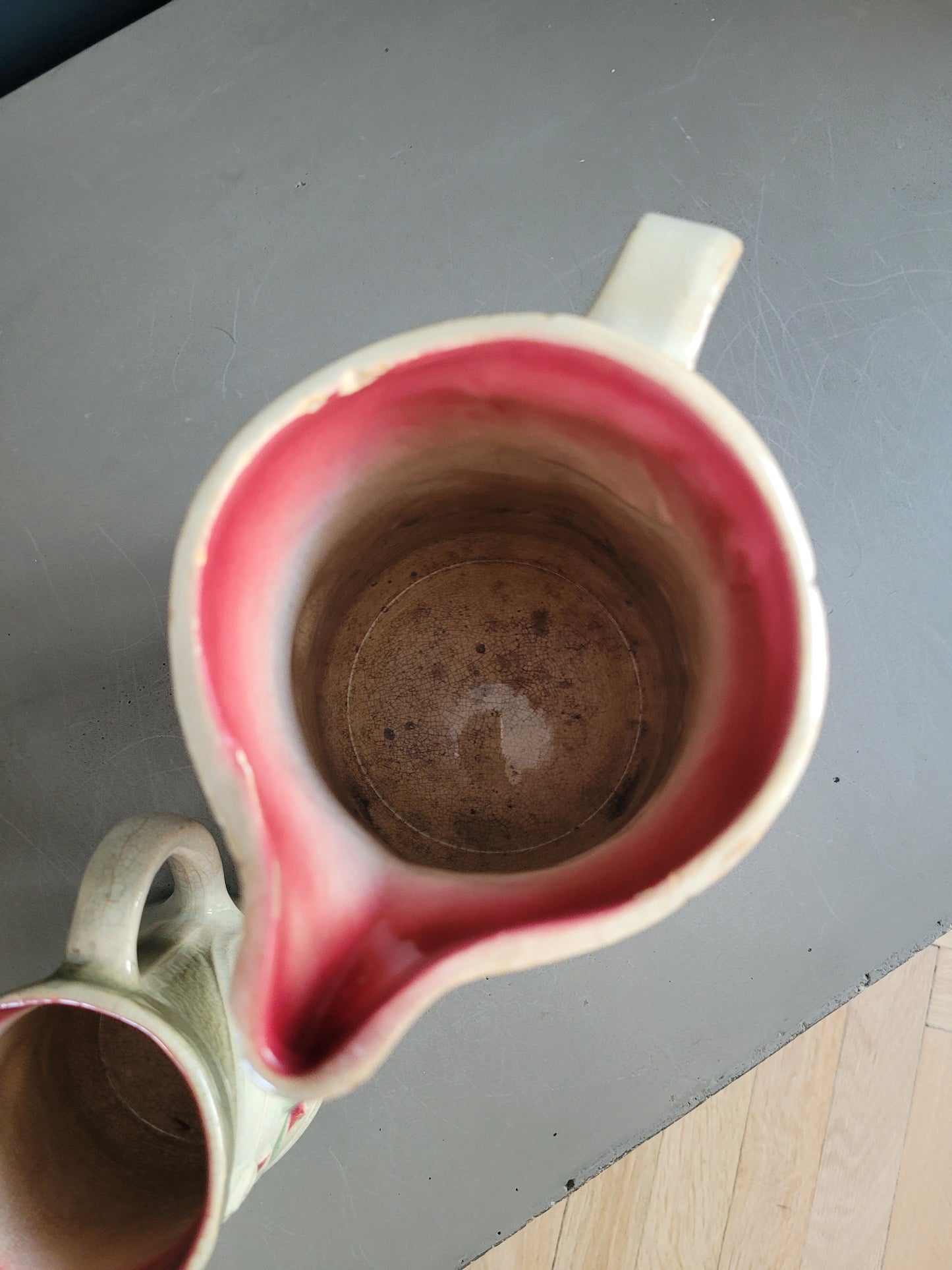 Paire de pichets barbotine décors tulipes - Ref 400