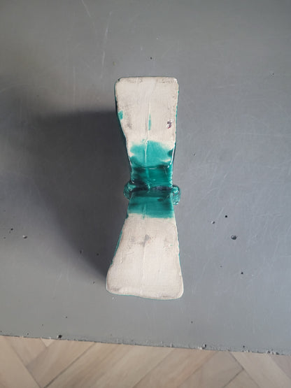 Pique-fleurs papillon en céramique émaillée verte - Ref 683