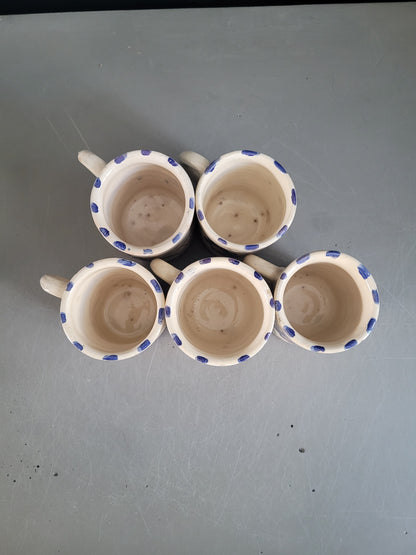 5 tasses en céramique émaillée  - Ref 524