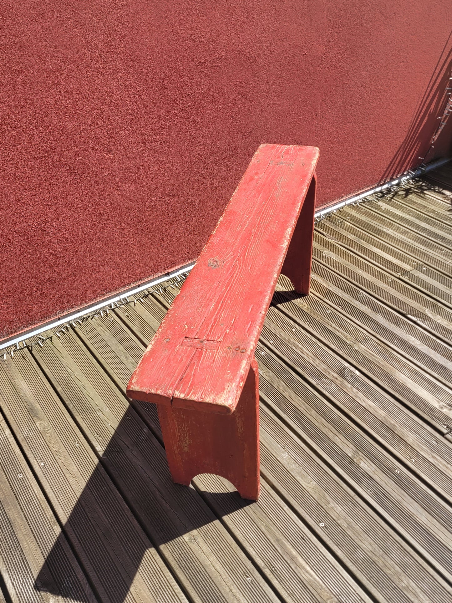 Banc ancien en bois peint en rouge - Ref 1261