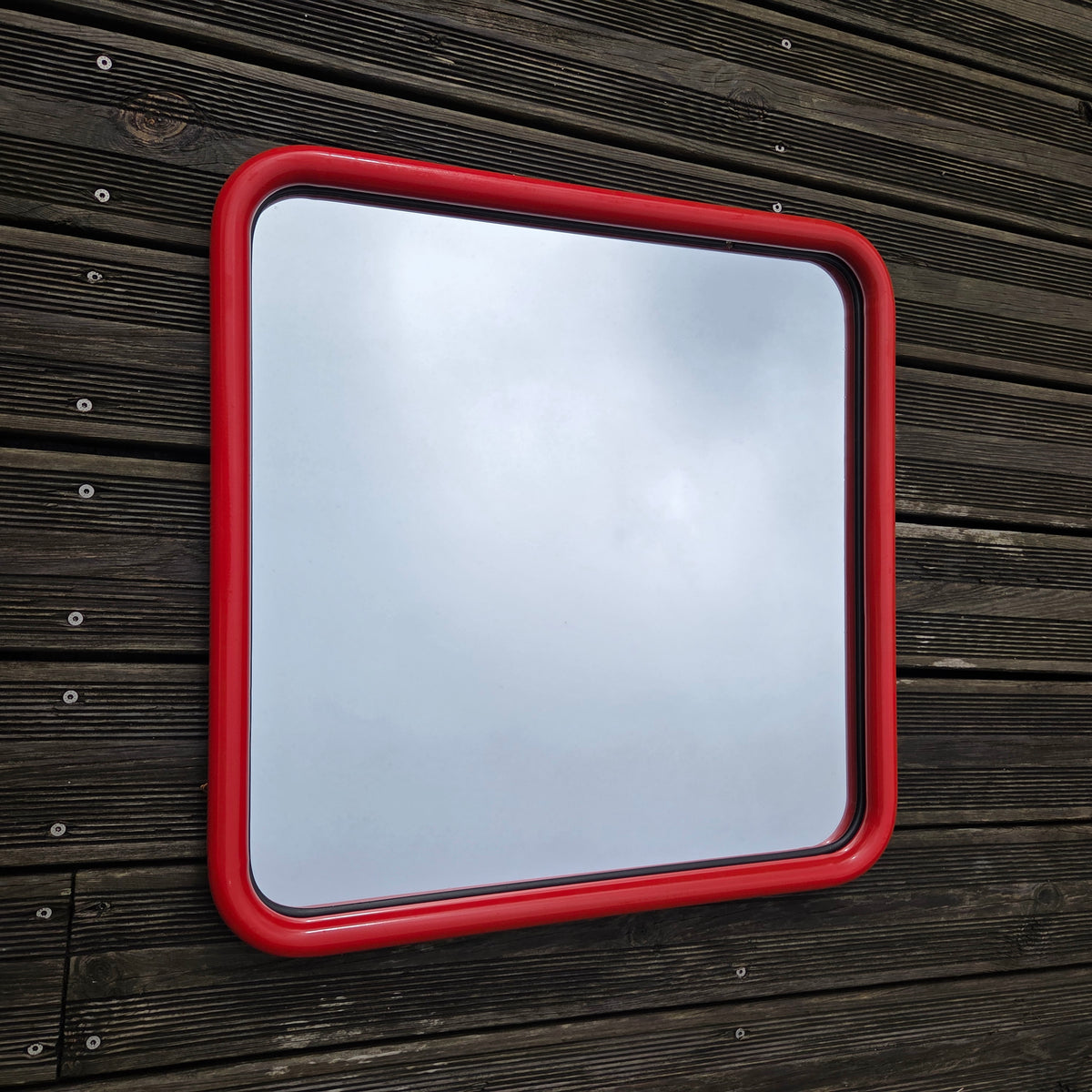 Miroir carré vintage en métal laqué rouge 60x60 - Ref 1428