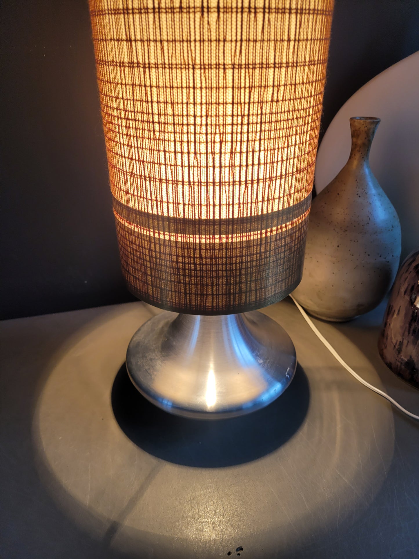 Lampe à poser vintage pied aluminium brossé - abat-jour cylindre- Ref 802
