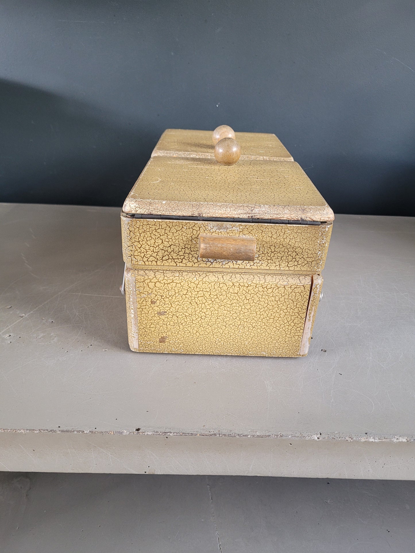 Travailleuse en bois vintage - Boîte à couture- Ref 814