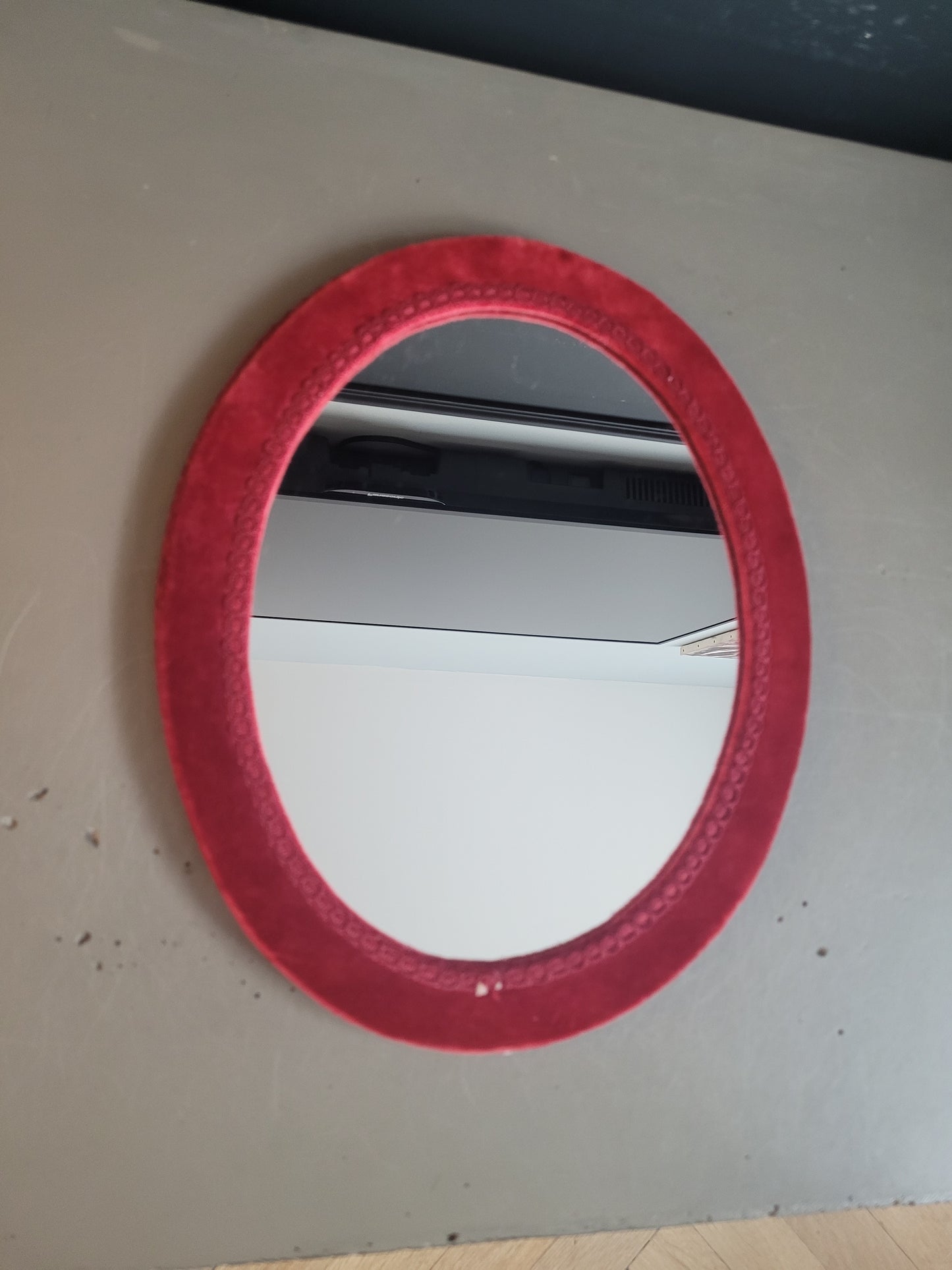 Miroir ancien en velours grenat- Ref 632