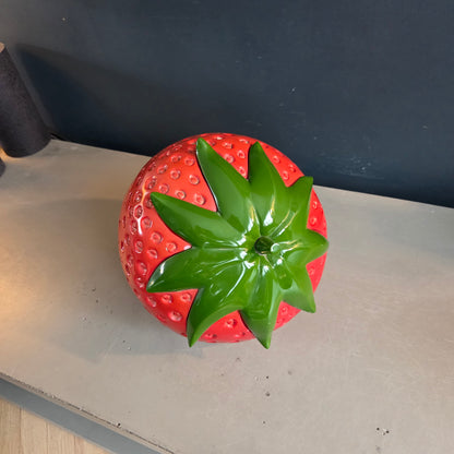 Fraise géante en résine - Ref 1409