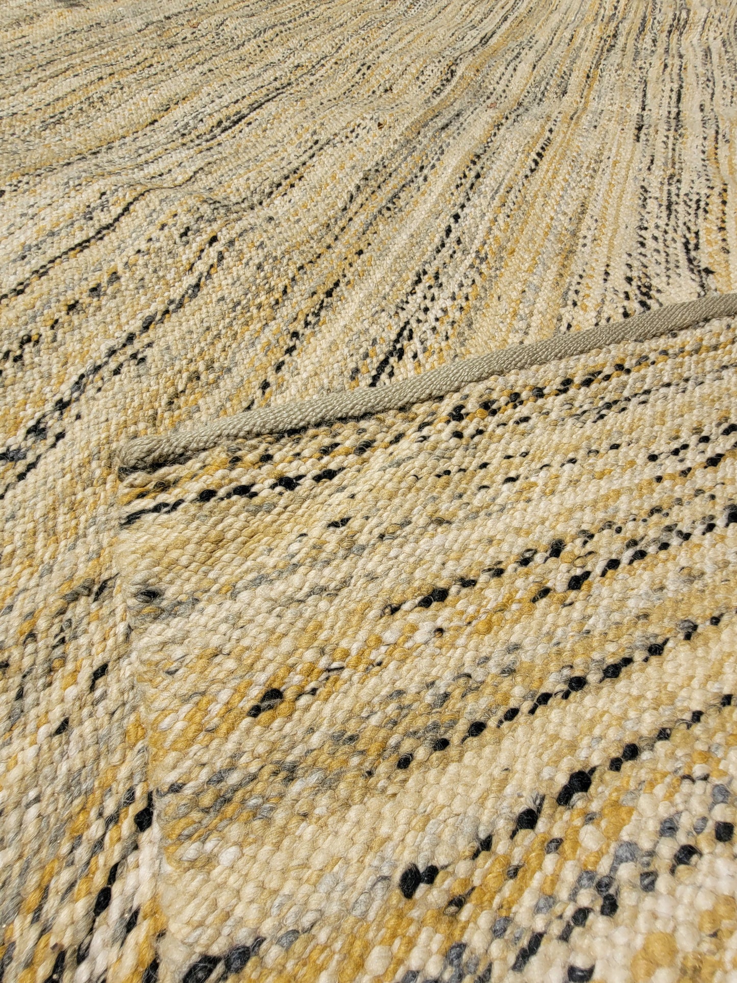 Tapis en laine tissé vintage - Ref 1048