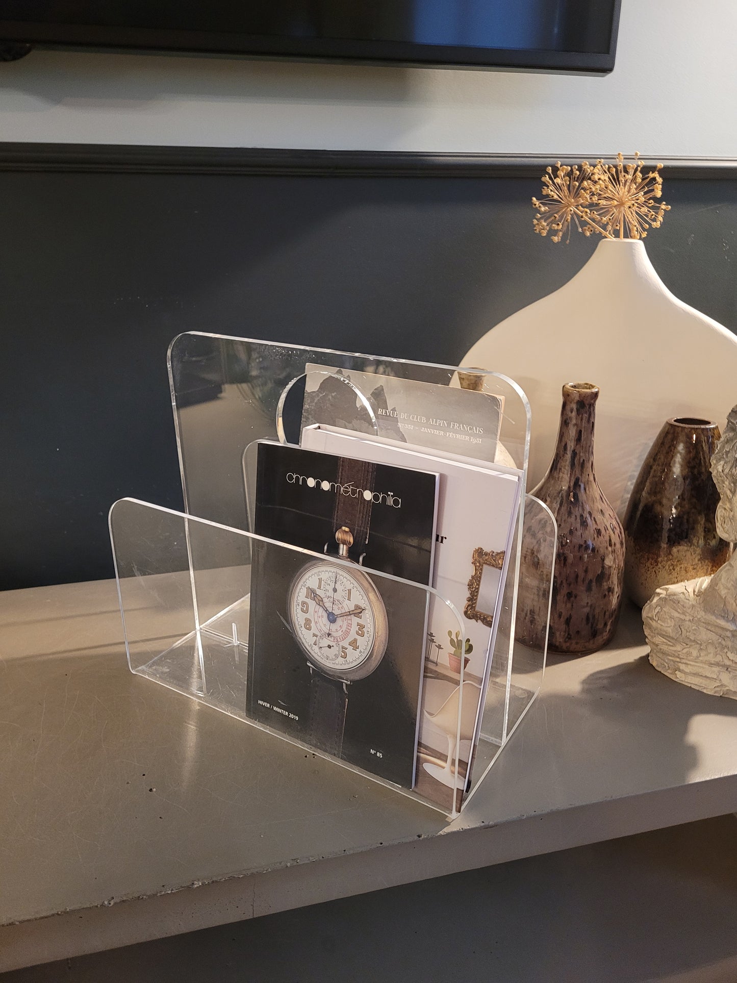 Porte-revues en plexiglass des années 70 - Ref 625