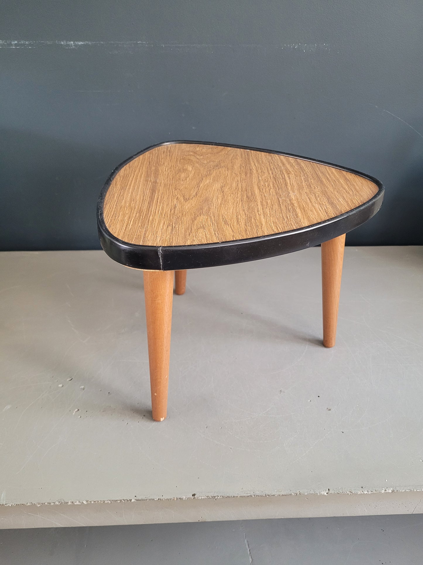 Porte-plante tripode vintage - Ref 1015